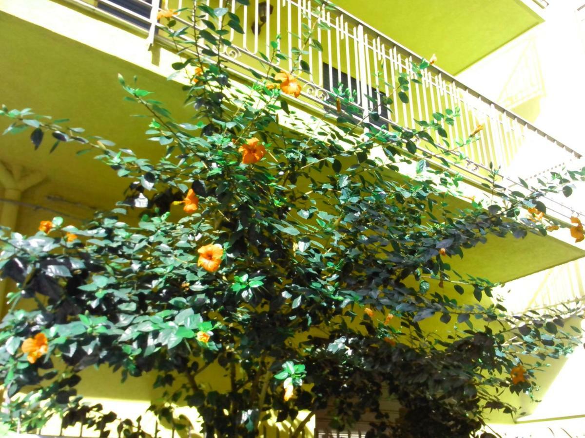 Arena Bed and Breakfast Μπαγκερία Εξωτερικό φωτογραφία